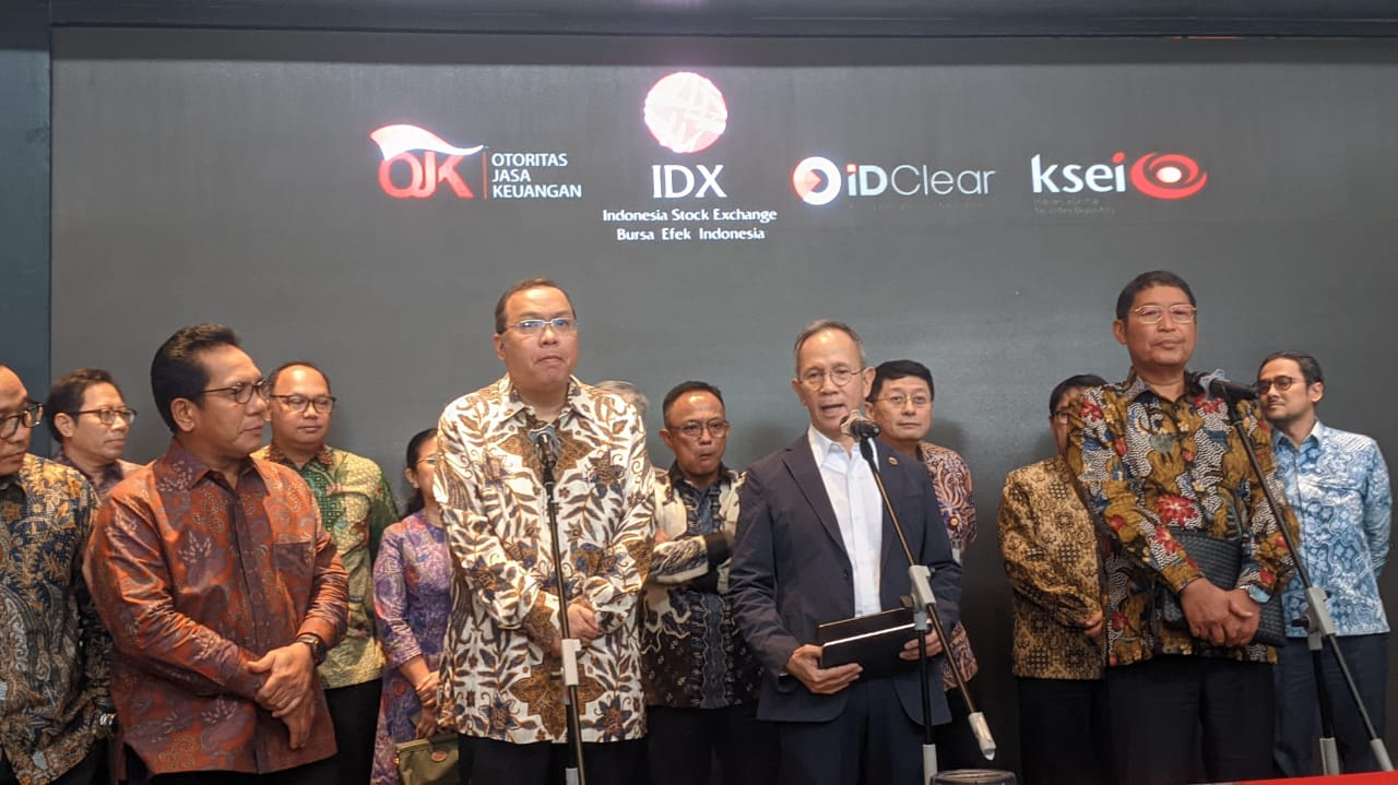 Intens Benahi dan Jaga Pasar Modal, OJK Mulai Besok Berkantor di BEI!