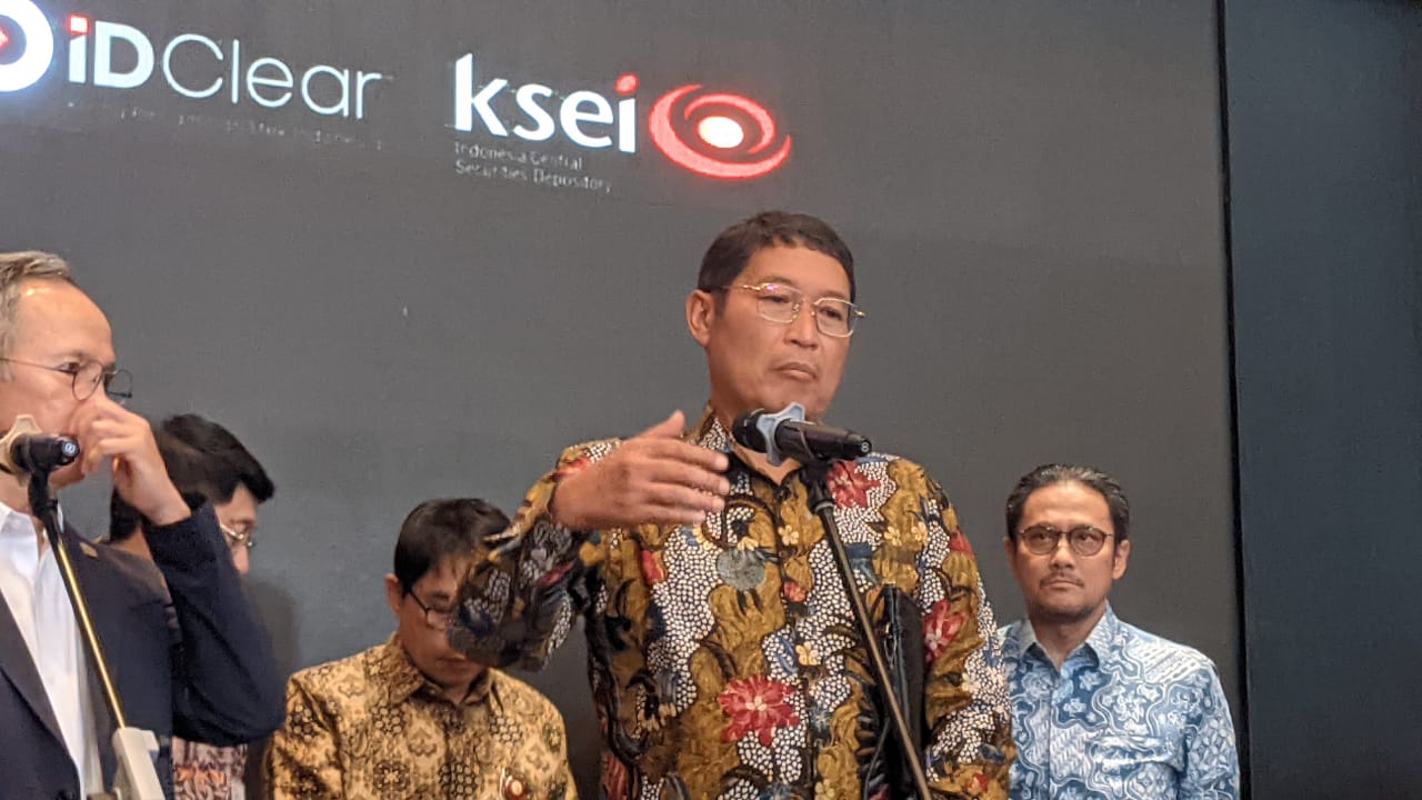 OJK Ultimatum 5 Poin Reformasi Keberlanjutan BEI, Geber Demutualisasi