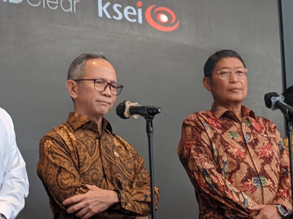 Serentak Mundur! Kini Giliran Pucuk Pimpinan OJK Lepas Jabatan