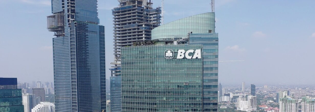 Direktur BBCA Serok Saham Harga Bawah Rp2,1 Miliar