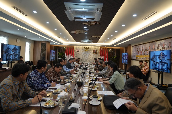 Bertemu Investor, Airlangga Pastikan Pemerintah Jaga Stabilitas Pasar