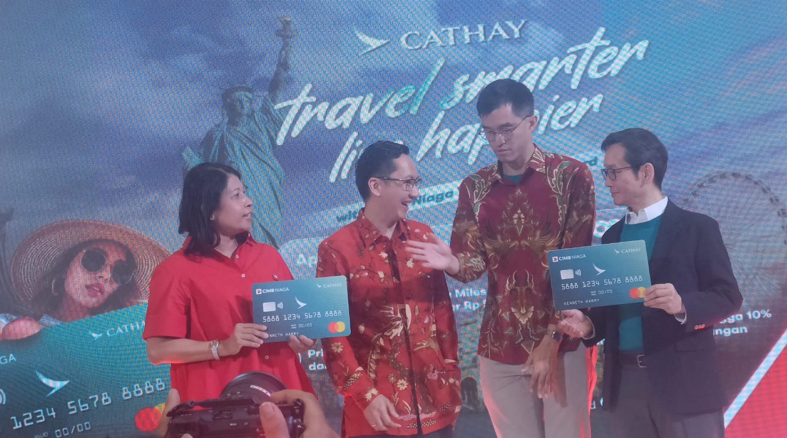CIMB Niaga Gelar Cathay Travel Fair 2026