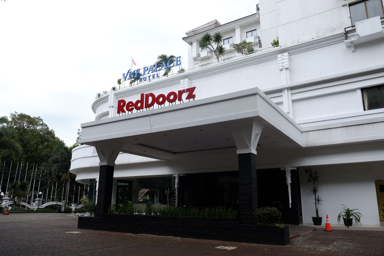 Perkuat Jaringan Pasar, SPRE Gandeng RedDoorz
