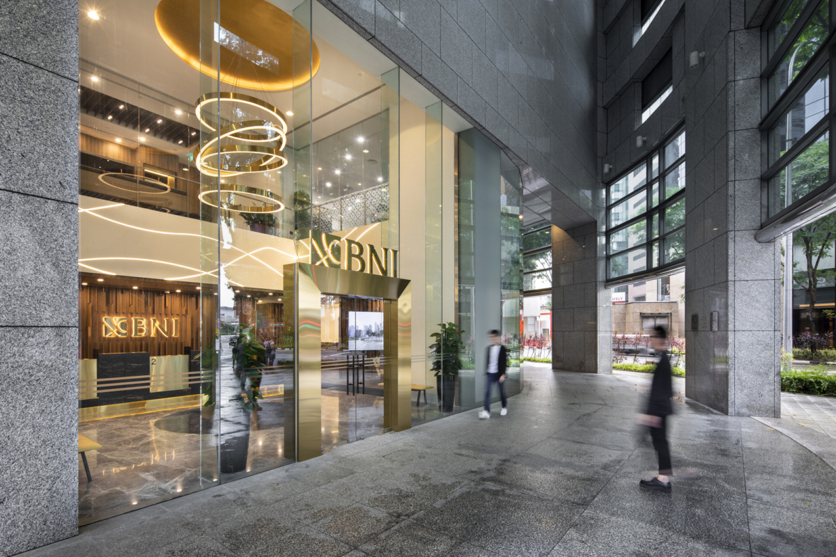 Laba BBNI 2025 Turun Saat Kredit Melesat Naik, Apa yang Terjadi?