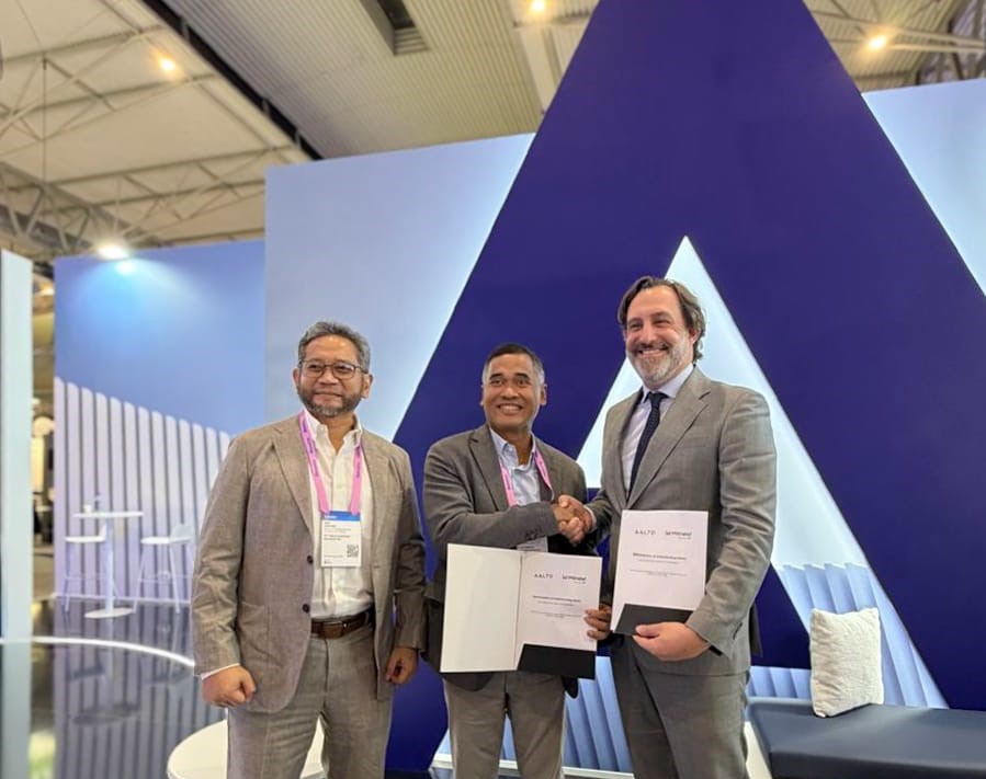 MTEL-Anak Usaha Airbus Lanjutkan Kolaborasi Konektivitas Stratospace