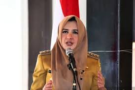 Jadi Tersangka Korupsi, Putri Pedangdut A. Rafiq Ini Mengaku Bingung