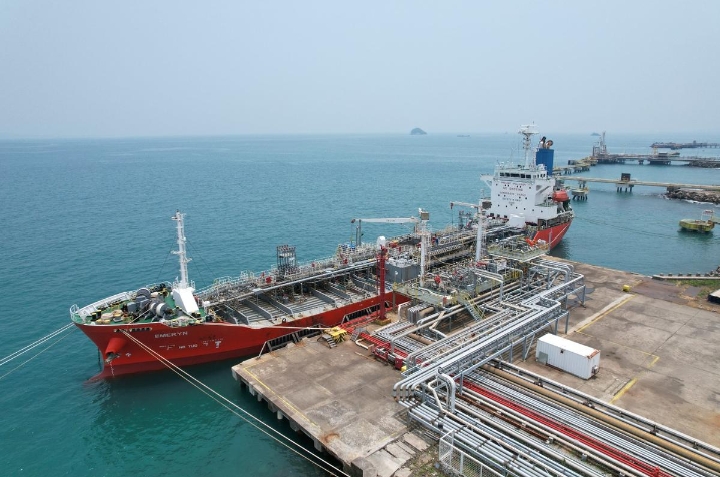 Emiten Prajogo (TPIA) Klarifikasi Isu Force Majeure Selat Hormuz