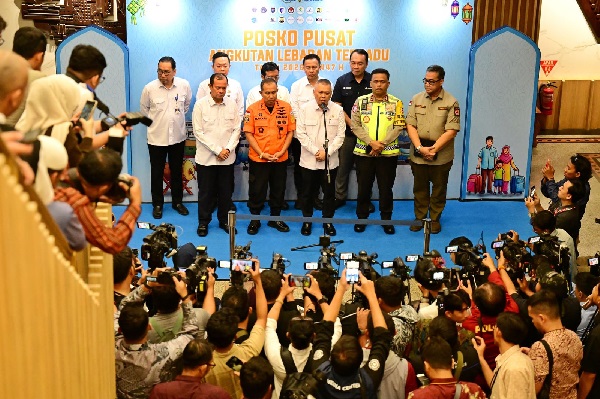 Menhub Buka Posko Angkutan Lebaran Terpadu 2026