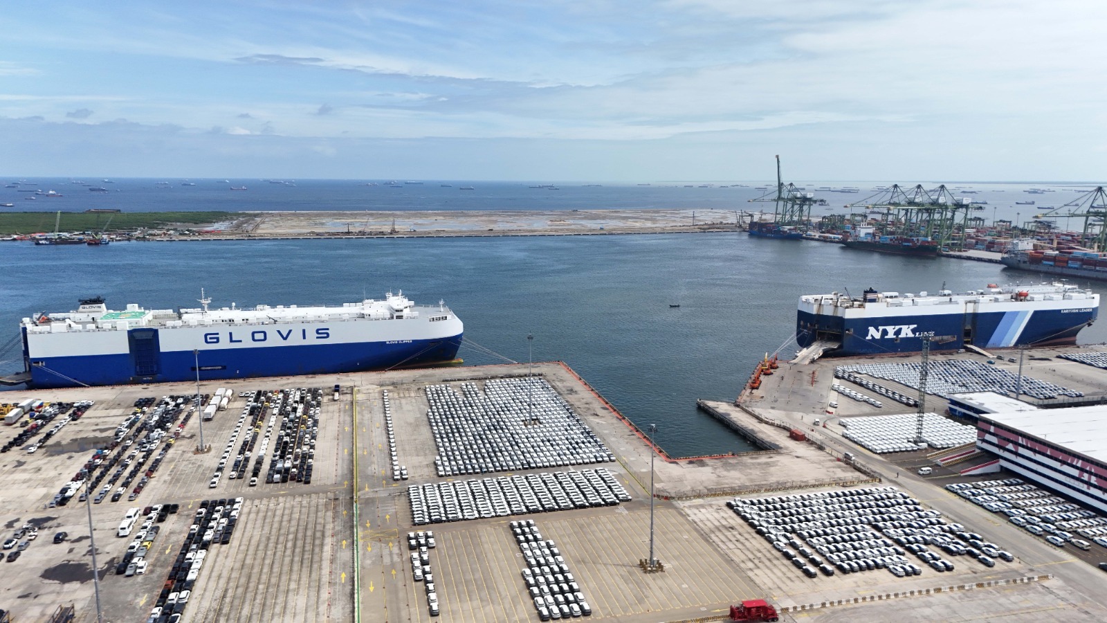 IPCC Kebanjiran Kargo Kendaraan, Aktivitas Terminal Naik 13,53 Persen!