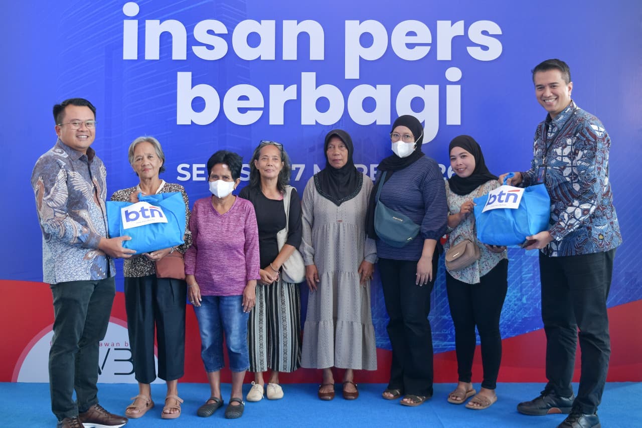 BTN dan Insan Pers Salurkan 600 Paket Sembako Jelang Lebaran