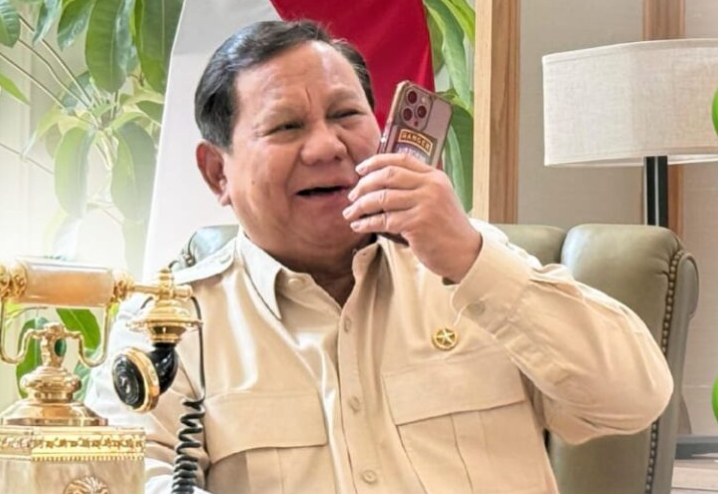 Presiden Telpon Presiden Palestina, Ucapkan Selamat Idulfitri