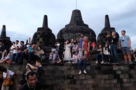 Kunjungan Wisatawan ke Candi Borobudur Menurun, Ini Penyebabnya