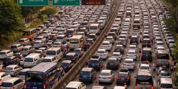 Arus Lalu Lintas Tertinggi Sepanjang Sejarah Mudik Pecah