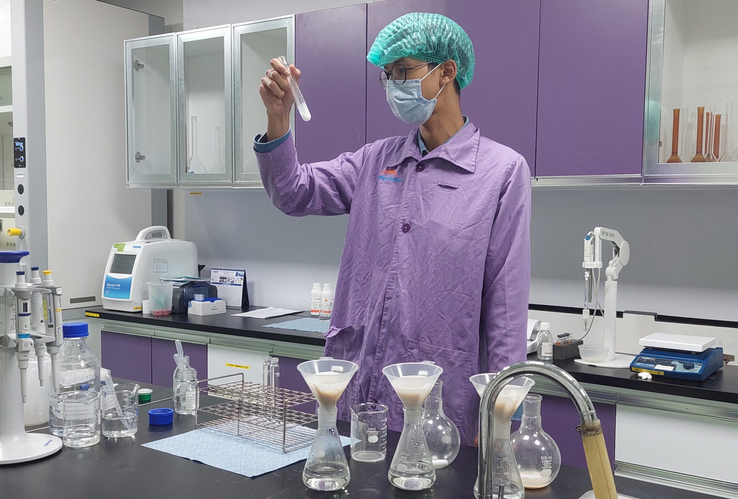 Rugi Menipis, KAEF Berselimut Defisit Rp5,47 Triliun