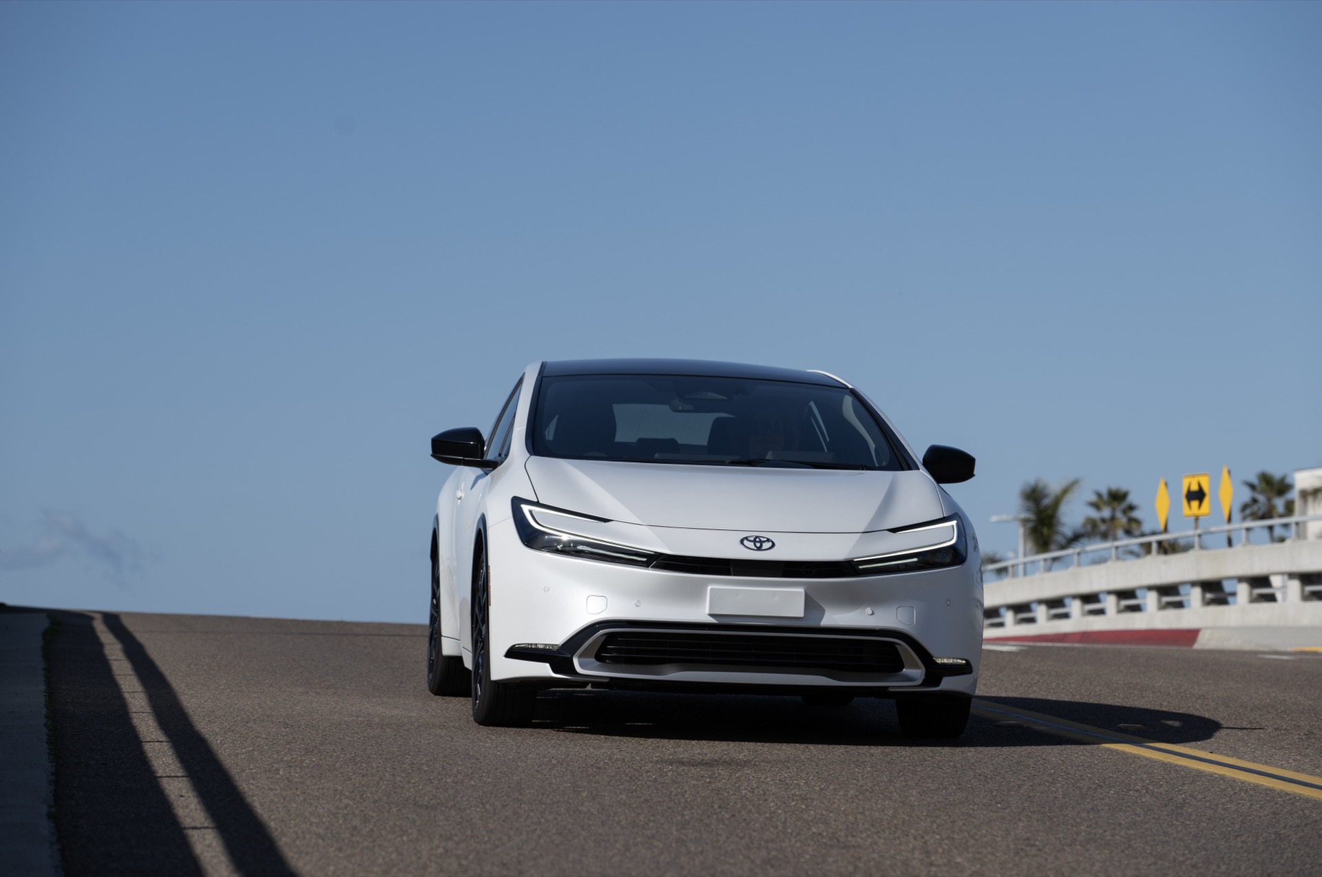 Tips 5 Teknik Berkendara Hemat BBM Saat Harga Pertamax Naik