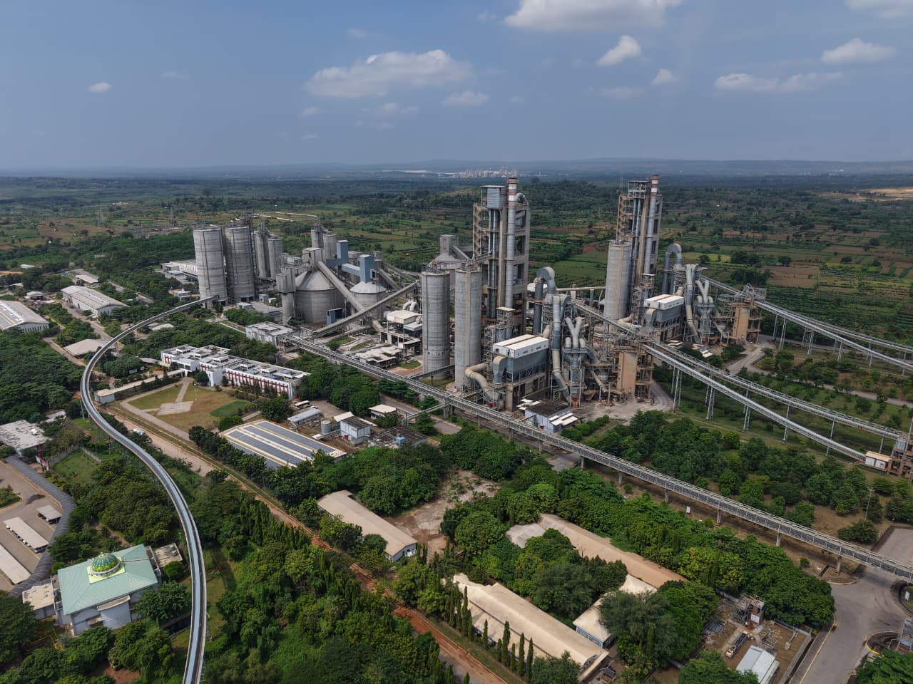 Transformasi Jaga Tren Positif SMGR di Atas Rata-Rata Industri