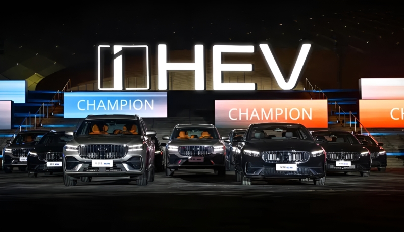 Geely Rilis SUV Monjaro i-HEV 4,75 L/100 KM Setara CR-V Rp300 Jutaan