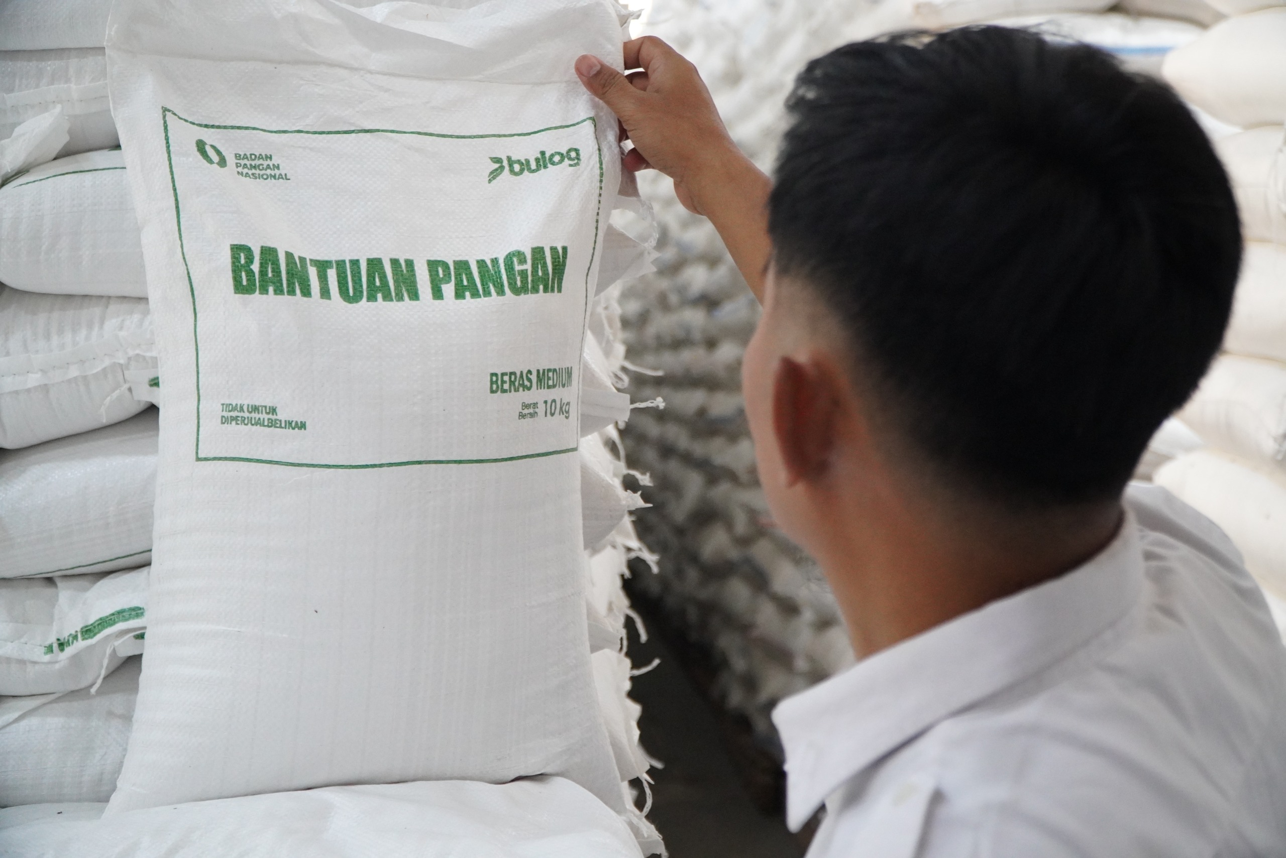 Sempat Terkendala Bahan Baku Kemasan, Bantuan Pangan Kini Digenjot