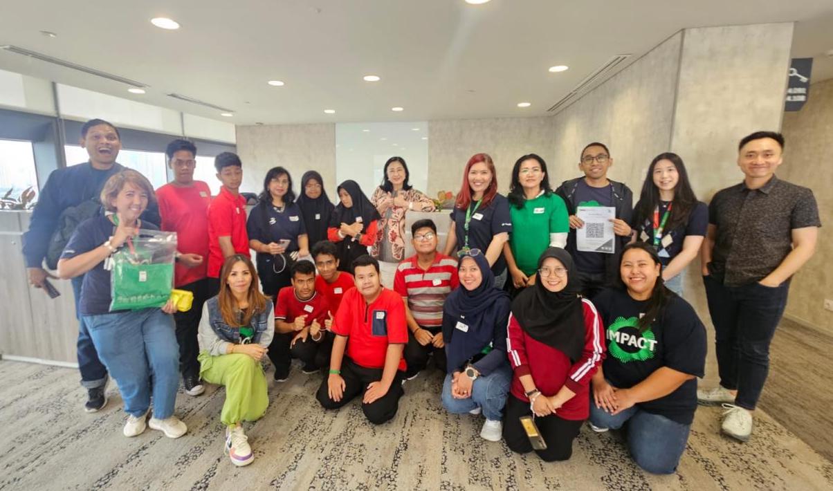 Ratusan Relawan Manulife Indonesia Ramaikan Impact Week Perdana