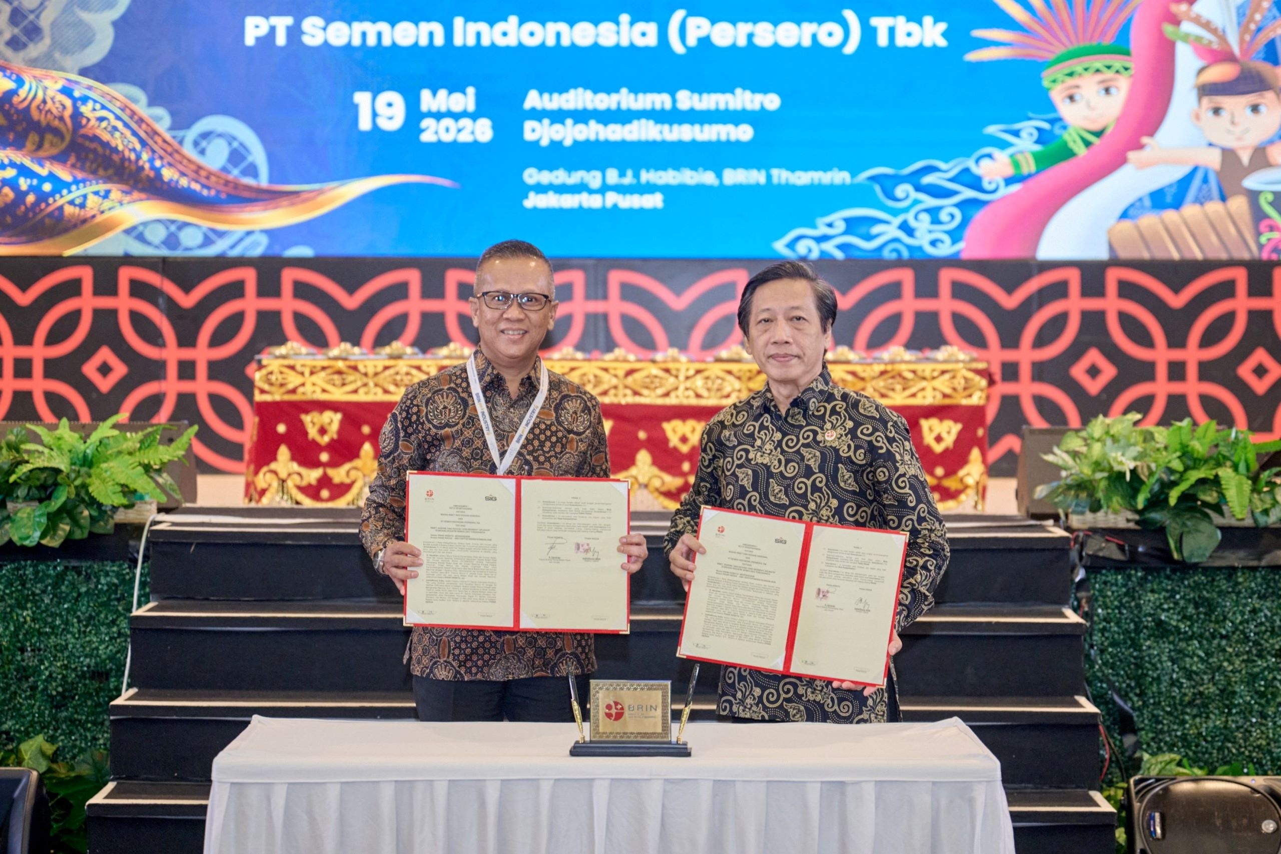 Pacu Inovasi Material Hijau, SMGR  Perkuat Kolaborasi dengan BRIN