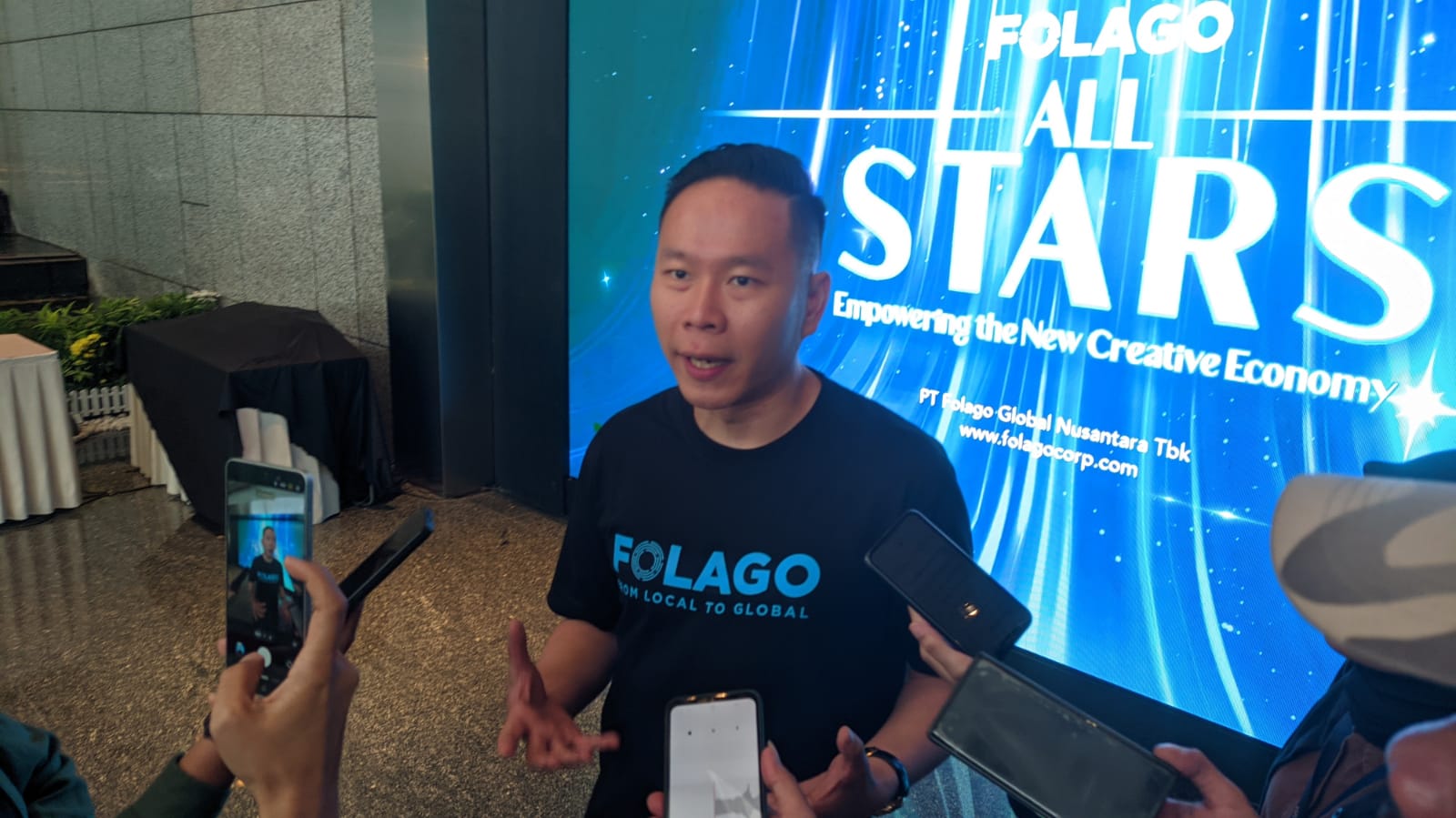 Narasi Besar Iklan Rakyat-Folaplay, IRSX Gaet 3 Menteri & 500+ Artis!