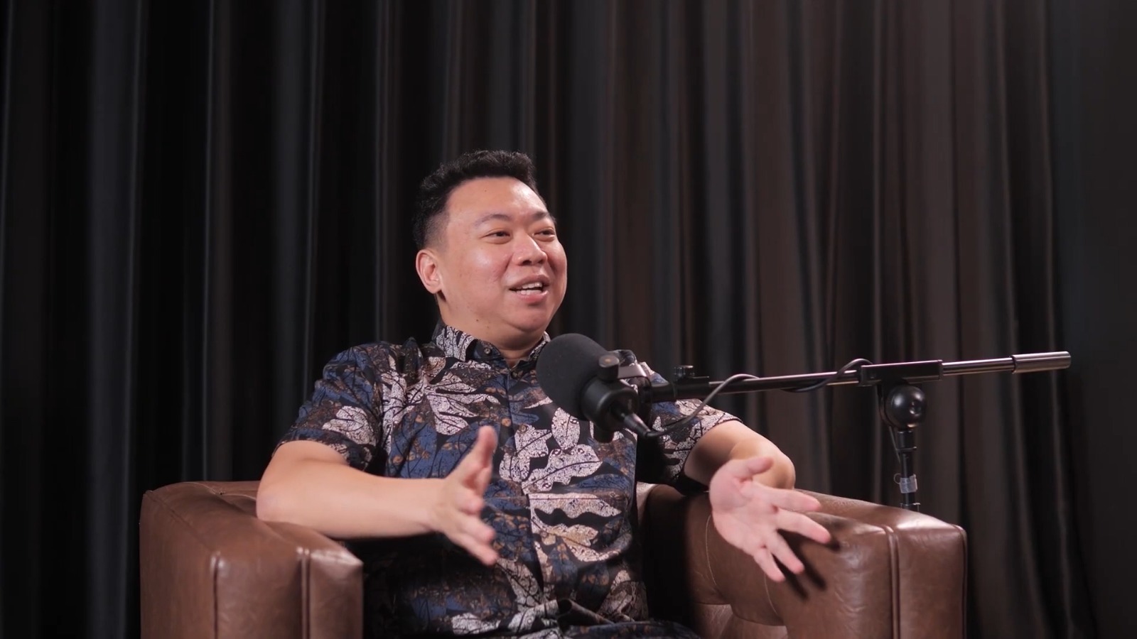 Lawan Arus Influencer, Arist MD Ramal Kejatuhan IHSG Sejak Januari