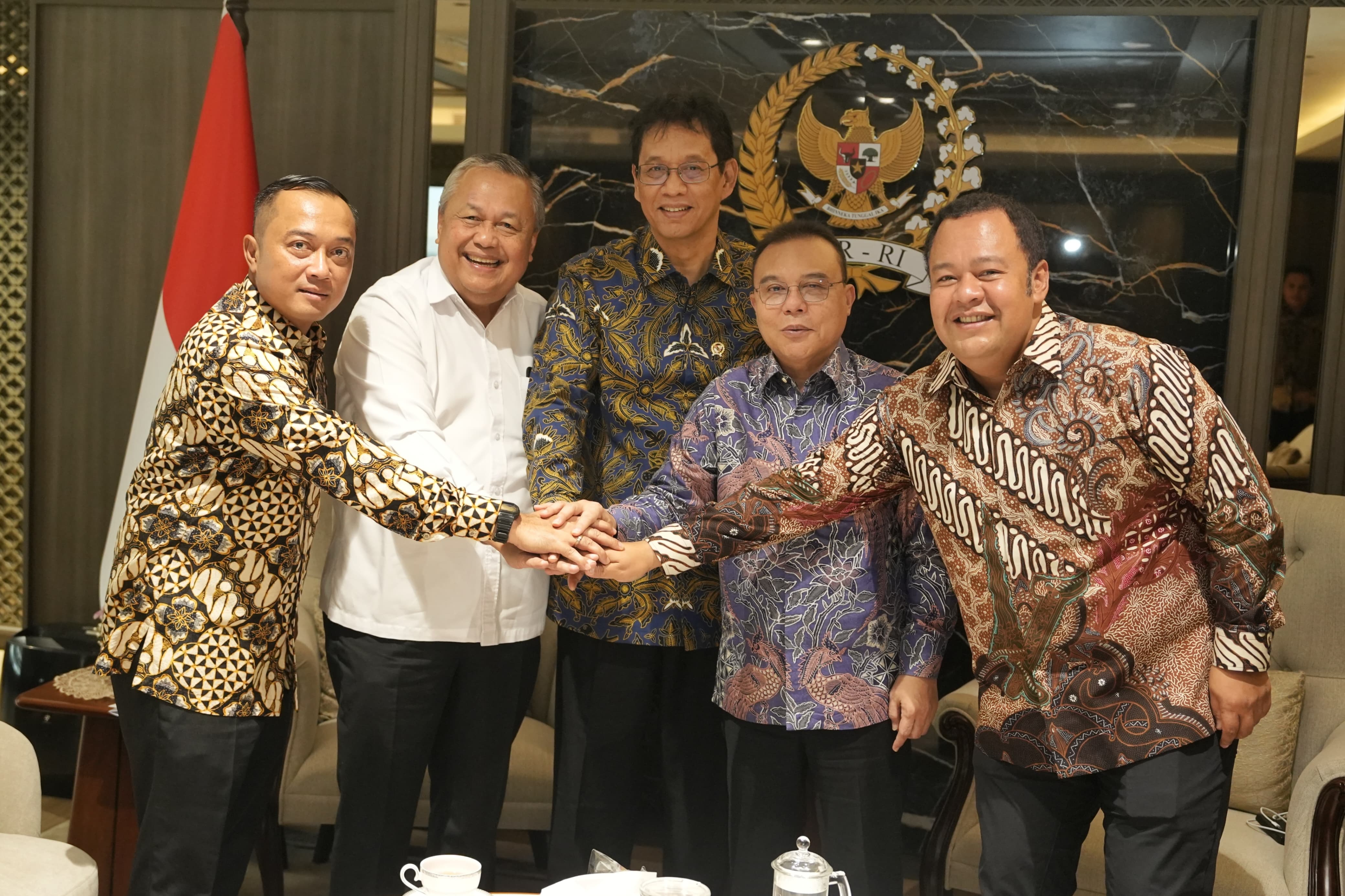 Purbaya dan Perry Satu Meja di DPR, Racik Taktik Redam Gejolak Pasar