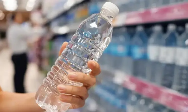Menperin Minta Industri AMDK Lakukan Penyesuaian dengan Ketentuan ini