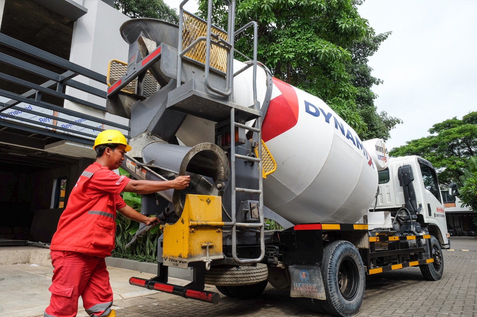 Sumber Cuan Baru, SMGR Garap Pasar Renovasi Rumah di Permukiman Padat