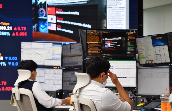 Indeks Kospi Gembos 1,9% Imbas Aksi Ambil Untung Saham Semikonduktor