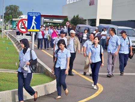 Mitigasi Potensi Gelombang Pemutusan Kerja, Satgas PHK Siap Gerak!