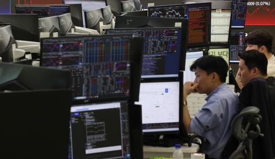 KOSPI Longsor 5%, Saham Chip Korsel Rontok Berjamaah