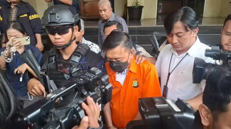 Nasib Don Ritto, Ditahan Kejagung Usai Penyerahan Tersangka dari Polri