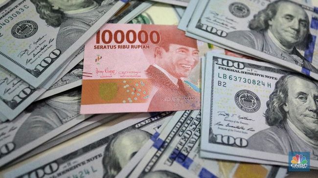 Dolar Anjlok Pasca Intervensi Yen, Rupiah Berpotensi Menguat
