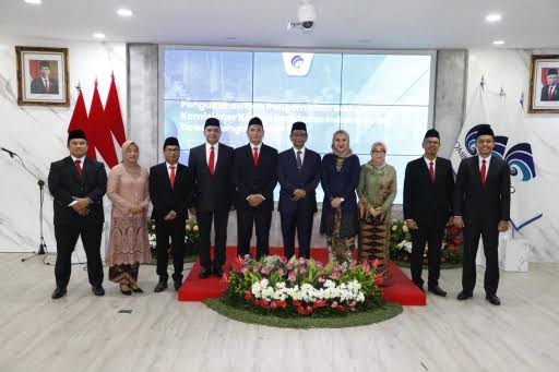 Menkomdigi Meutya Kukuhkan Anggota KPI Pusat, Diketuai Hasrul Hasan