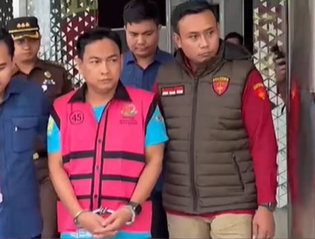 Eks Ketua Ombudsman Ini Minta Dibebaskan dari Tuntutan 5,6 Tahun