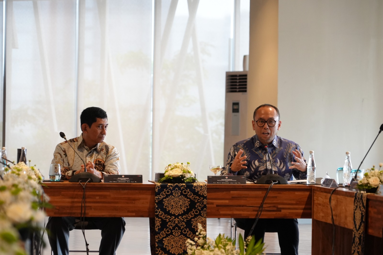 In this Economy: Nyaris Rp1000 T Perputaran Dana PETI,Rp50 T ke Negara