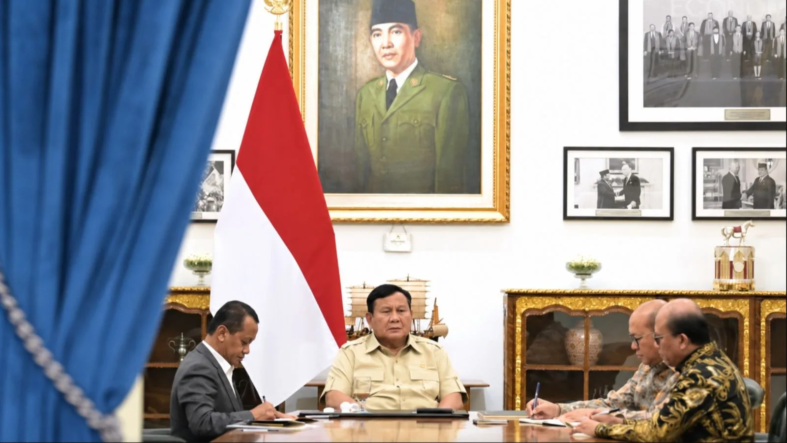 Prabowo Minta PLN Rombak Model Bisnis dan Pangkas Subsidi