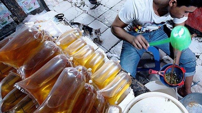 Direktur CELIOS Ungkap Indonesia Satu-satunya Negara G20 Masih Konsumsi Minyak Curah