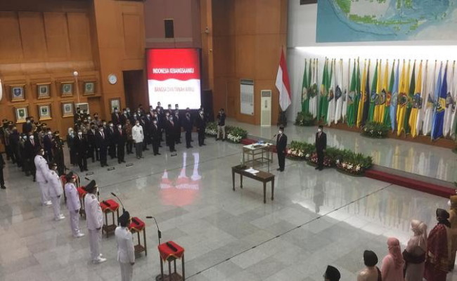 Lantik Lima Pejabat Gubernur, Pesan Mendagri Jaga Stabilitas Politik dan Keamanan