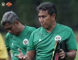 Piala AFF U-16 pelatih Bima Sakti genjot fisik pemain. dok. Rakyat Merdeka. Piala AFF U-16: Mari Tunggu Taktik Coach Bima Sakti untuk Hajar Myanmar di Semifinal