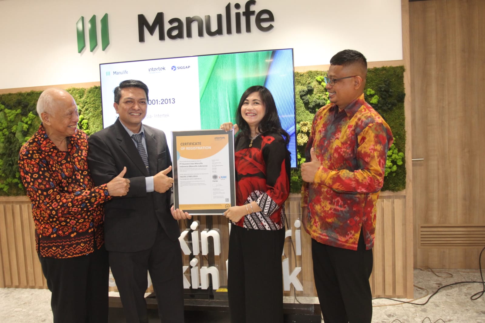 Jamin Keamanan dan Kenyamanan Nasabah, Manulife Terima Sertifikat ISO 27001:2013