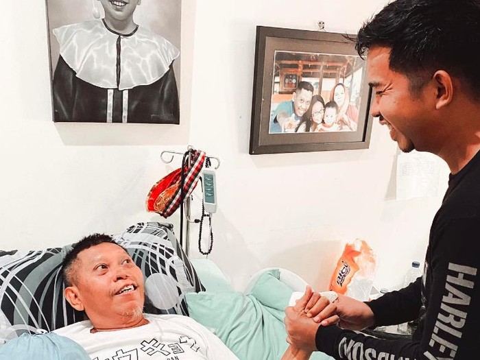 Tukul Arwana saat masih sehat. dok. Republika. Ulang Tahun ke-59, Kesehatan Tukul Arwana Terus Membaik