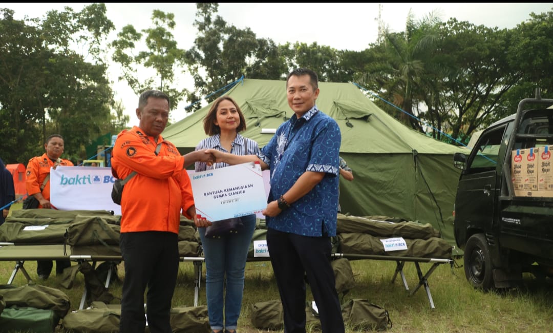 Bakti BCA Bergerak dan Berdonasi ke Lokasi Gempa Cianjur