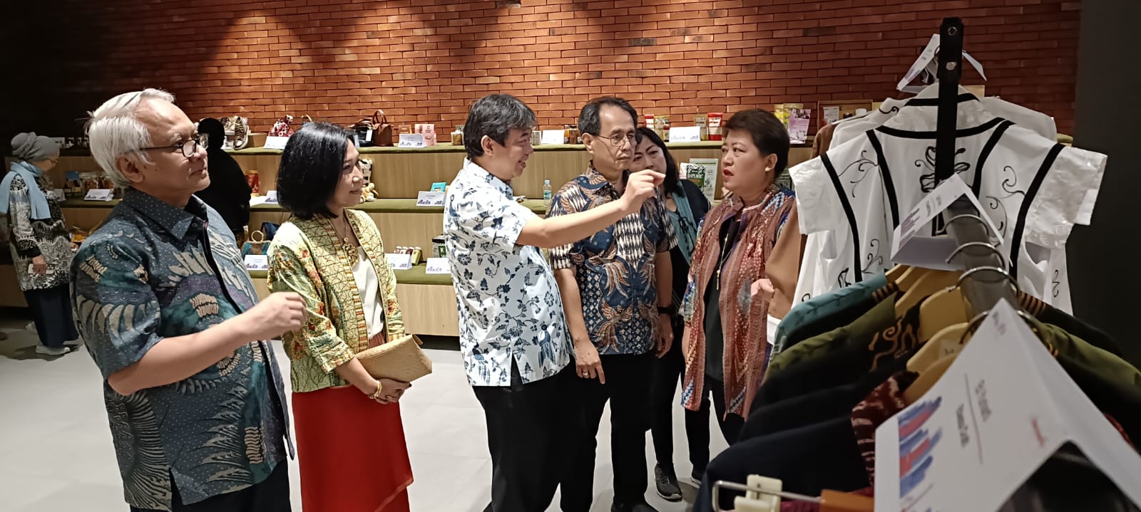 Astra-YDBA Gandeng Sarinah Perluas Pasar UMKM