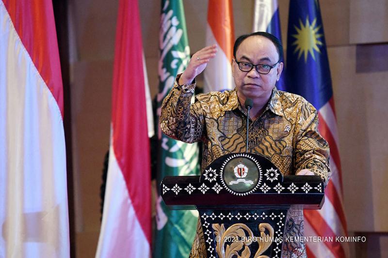 Tingkatkan Ekonomi, Menkominfo Dorong Industri Pusat Data Go GlobalĀ