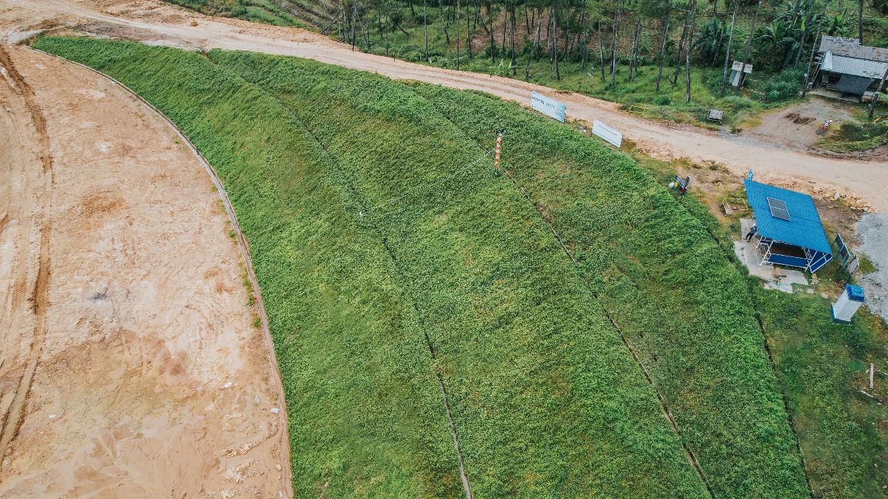 Ramah Lingkungan! Bendungan Bagong Adopsi Teknologi Hydroseeding