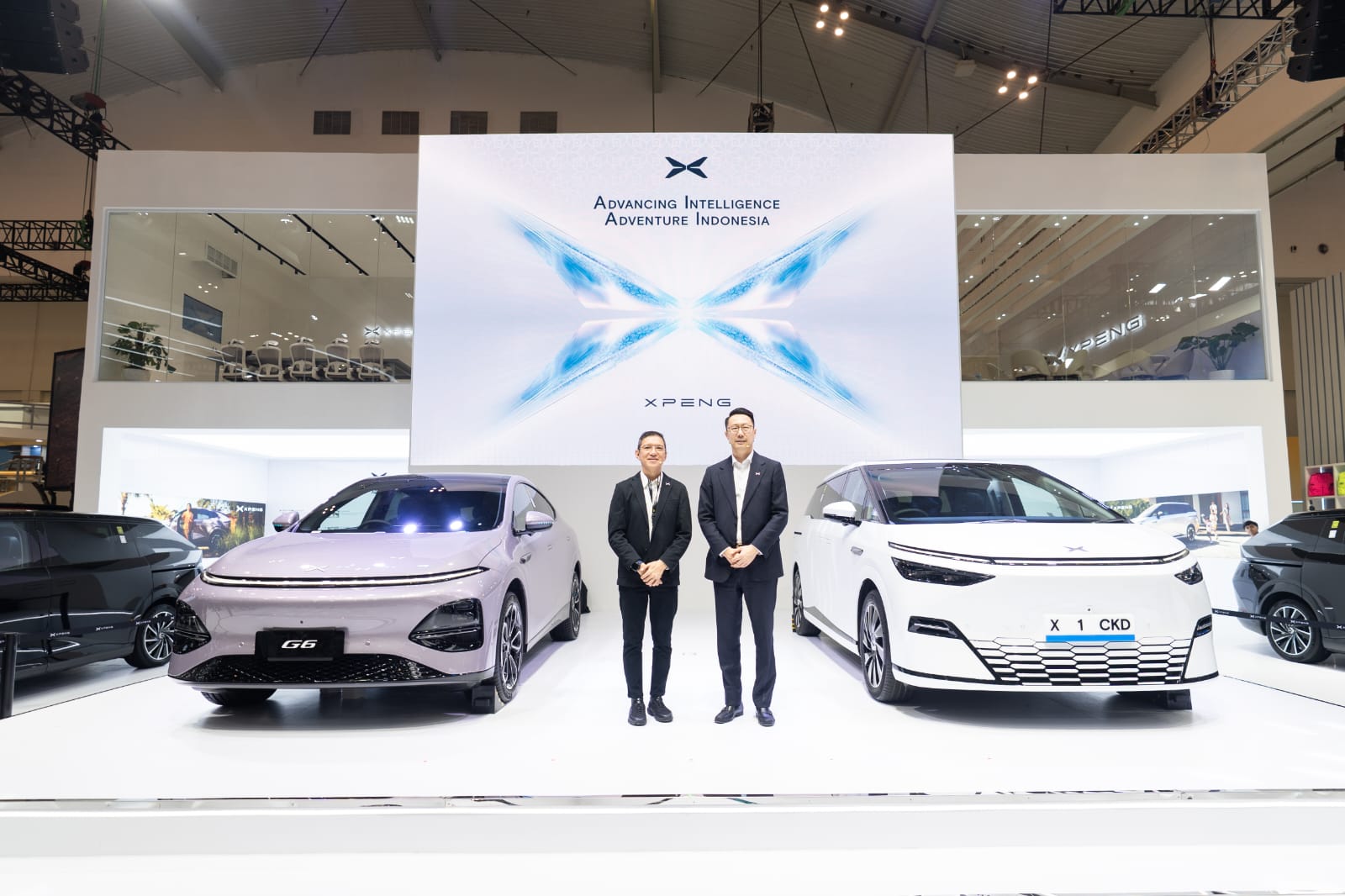 Tahun ini, XPENG X9 berhasil mengungguli dua nominasi lain yakni Denza D9 dan Kia EV9 GT Line. XPENG X9 resmi meraih Best Luxury Electric Car Award pada ajang Carvaganza Editors’ Choice (CEC) 2025 yang digelar Jumat lalu (19/9/2025). Dok. Ist. XPENG X9 Dapat Best Luxury Electric Car Award, Bisa Jadi Katalis ERAA