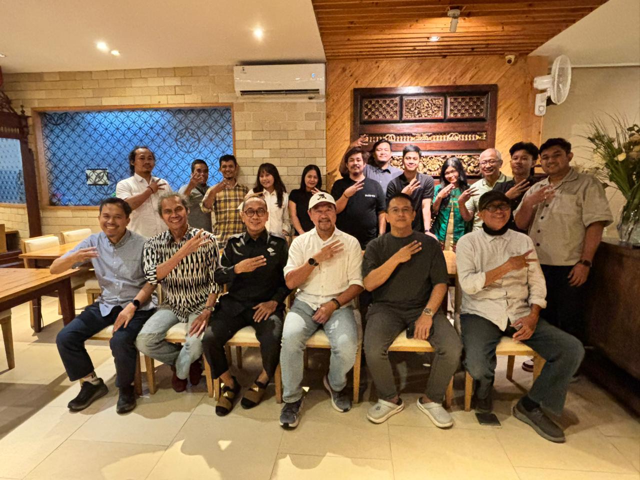 Newsroom EmitenNews: Berbenah di Bulan Berkah