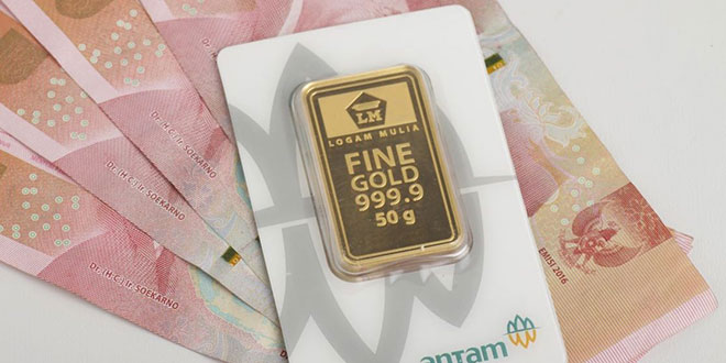 Harga Emas Antam Hari Ini Turun Rp21.000 Per Gram